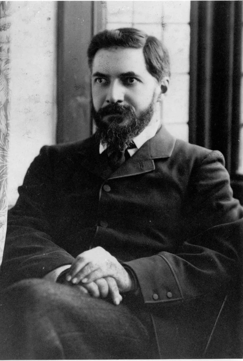 W. M. Flinders Petrie (1853–1942) omkring 1886. Hans Pyramids and Temples of Gizeh (1883) mätte allt på bråkdelen av en tum och begravde i tysthet pyramidtummen; sedan fortsatte han till Hawara och Meidum (dag 6).